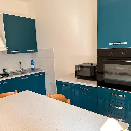 度假居 Casetta Sul Mare 法诺